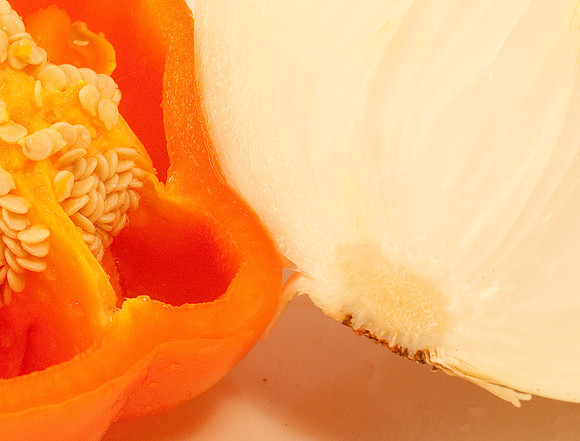 pepper and onion  macro229