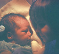 HollyandTimNewbornCloseup