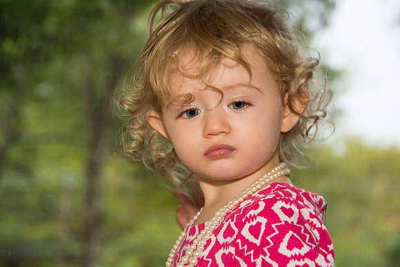 Nevaeh at door2