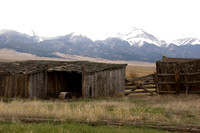 logbarn2.JPG