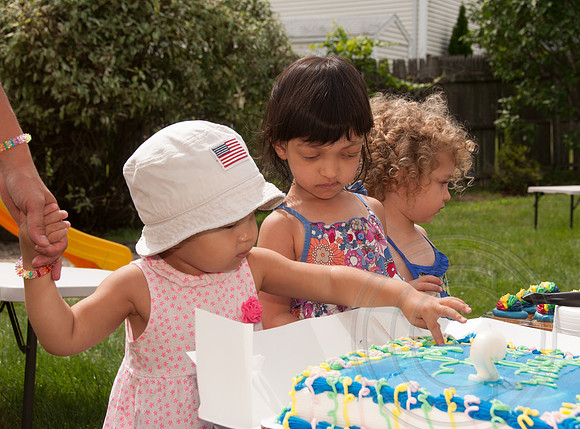 080313 Maya bday067