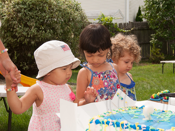 080313 Maya bday066