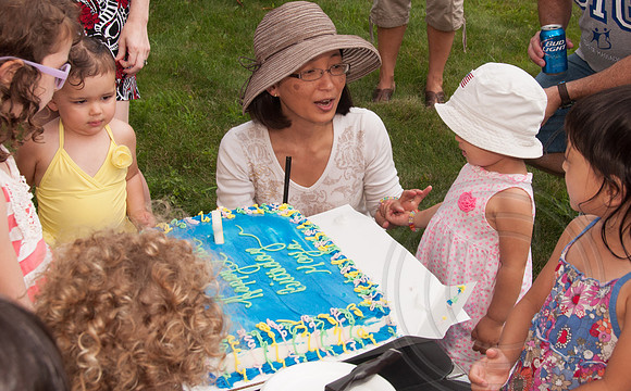 080313 Maya bday070