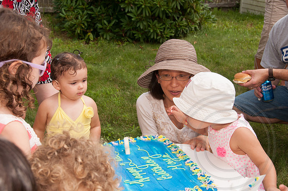 080313 Maya bday072